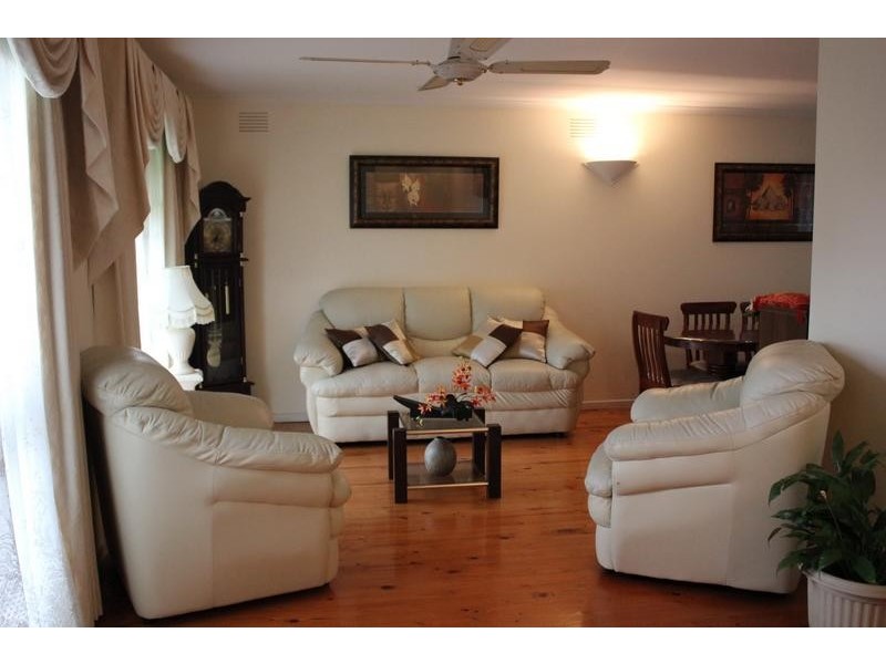 7 Collett Rise, Endeavour Hills VIC 3802