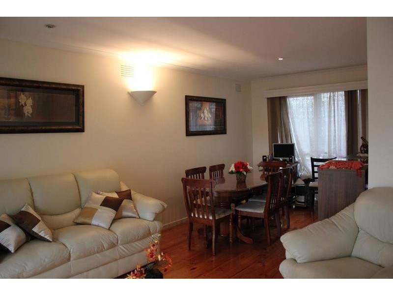 7 Collett Rise, Endeavour Hills VIC 3802