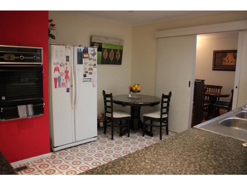 7 Collett Rise, Endeavour Hills VIC 3802