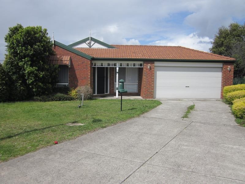 35 Arrino Crescent, Hallam VIC 3803