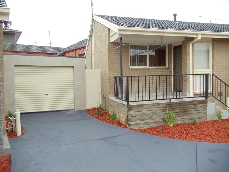 1/10 Heatherton Road, Endeavour Hills VIC 3802