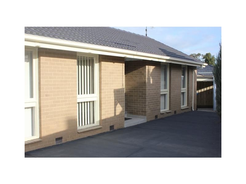 1/10 Heatherton Road, Endeavour Hills VIC 3802