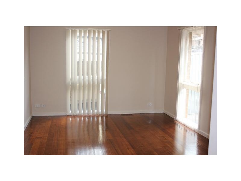 1/10 Heatherton Road, Endeavour Hills VIC 3802