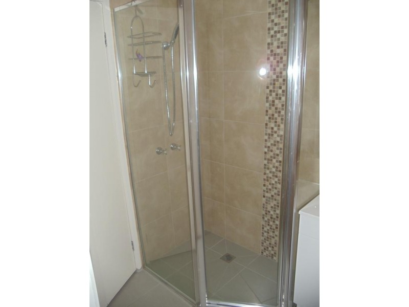 1/10 Heatherton Road, Endeavour Hills VIC 3802