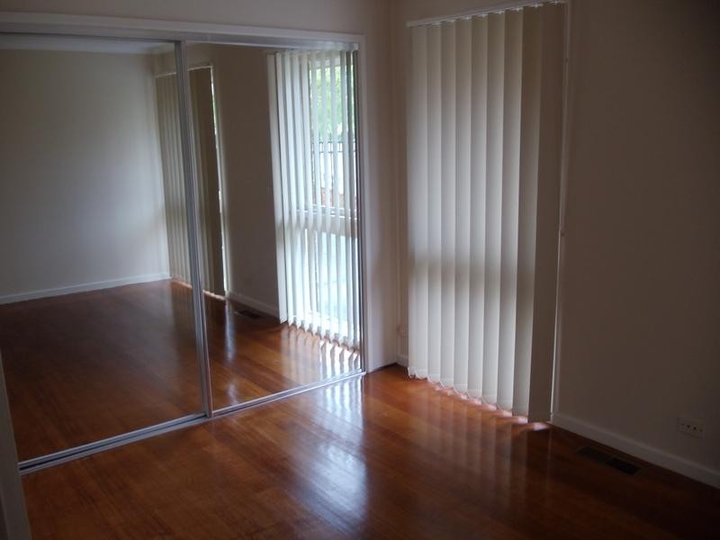 1/10 Heatherton Road, Endeavour Hills VIC 3802