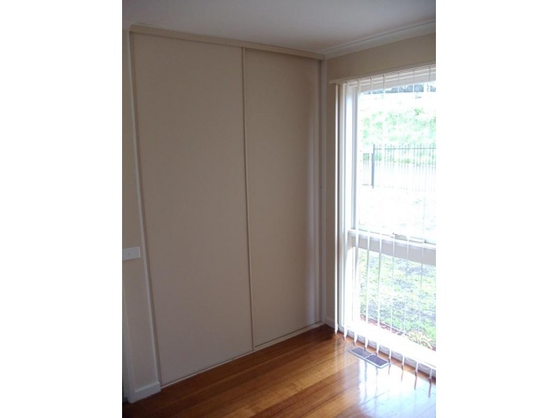 1/10 Heatherton Road, Endeavour Hills VIC 3802