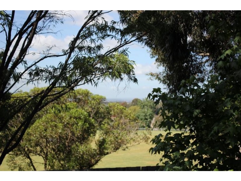 38 William Perry Close, Endeavour Hills VIC 3802