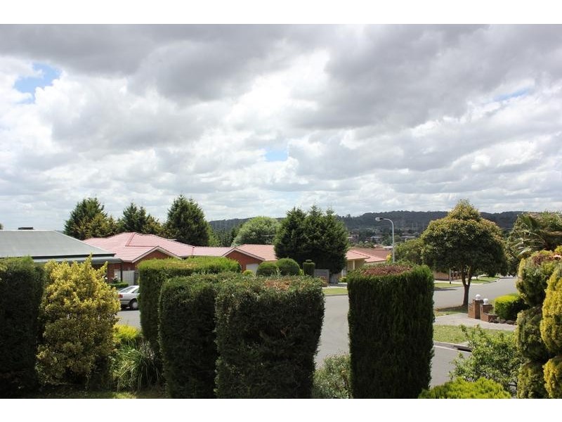 12 Chantell Avenue, Endeavour Hills VIC 3802