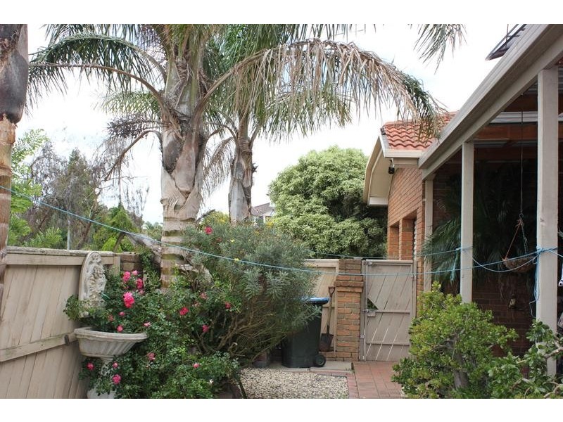 12 Chantell Avenue, Endeavour Hills VIC 3802