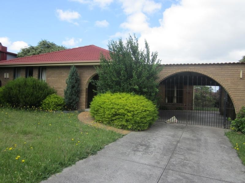 36 Heatherton Road, Endeavour Hills VIC 3802