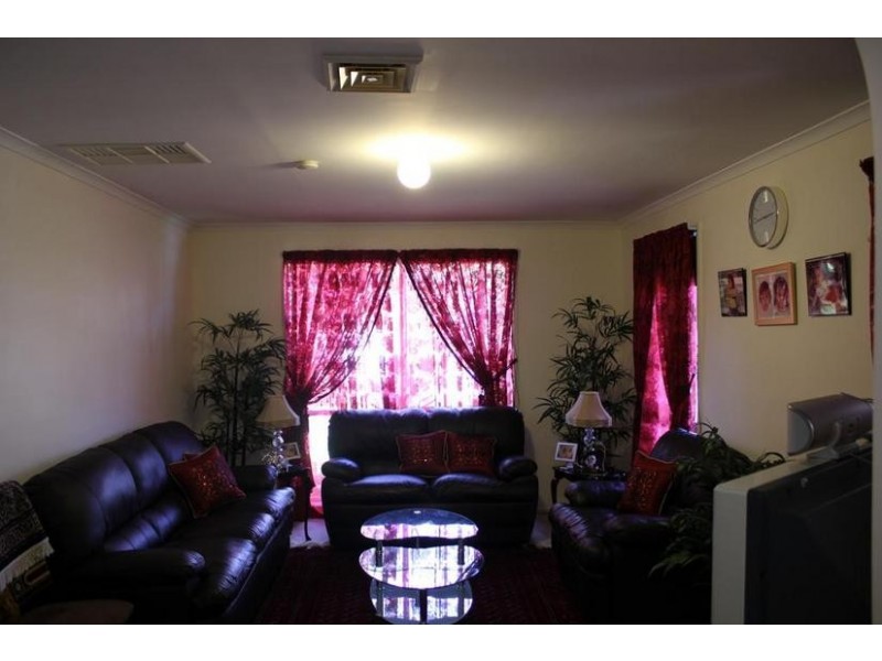 11 Lara Court, Hallam VIC 3803