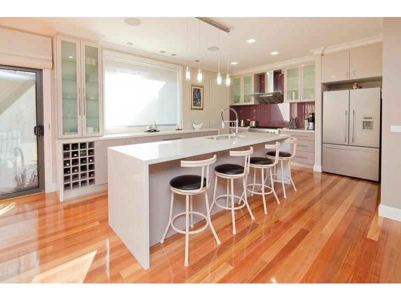 15 Orbison Court, Endeavour Hills VIC 3802