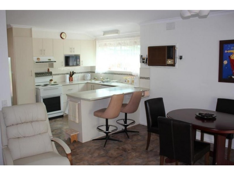 35 Charles Green Avenue, Endeavour Hills VIC 3802