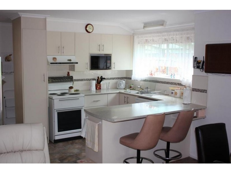 35 Charles Green Avenue, Endeavour Hills VIC 3802