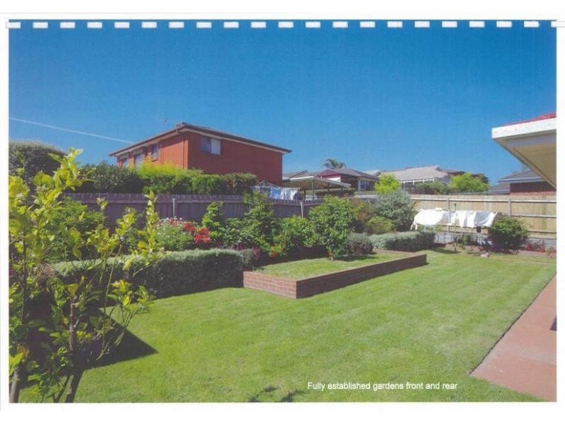 1 Armiston Court, Endeavour Hills VIC 3802