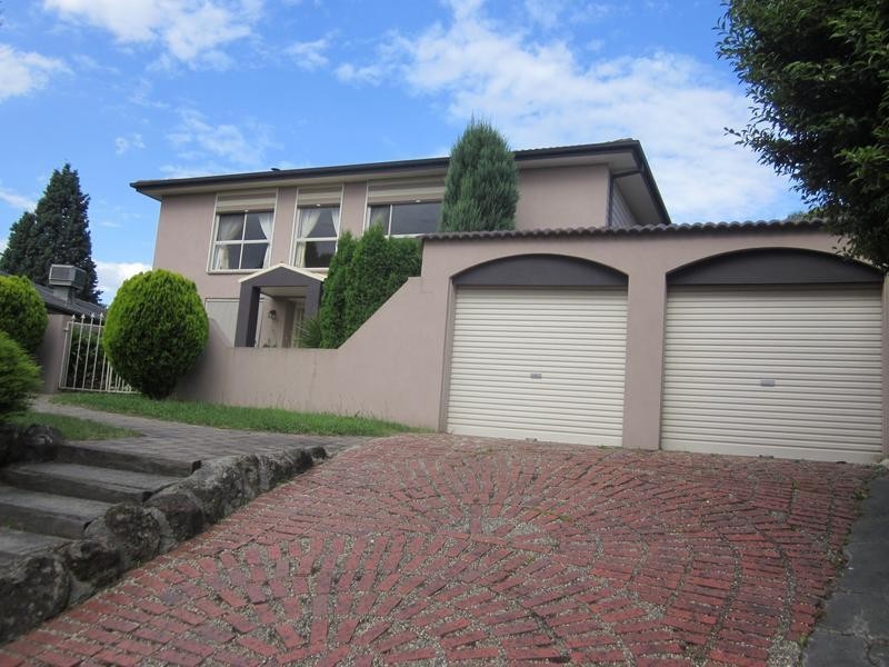 4 Hughes, Endeavour Hills VIC 3802