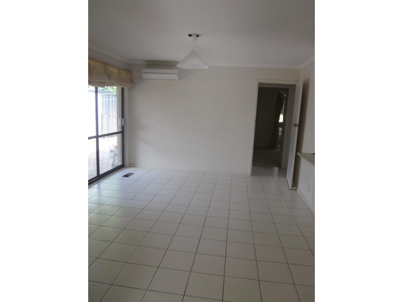 4 Hughes, Endeavour Hills VIC 3802