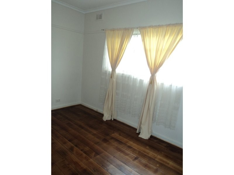 4 Crawford Ave, Dandenong North VIC 3175