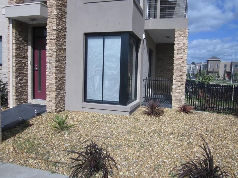 2/64 Everitt, Dandenong VIC 3175