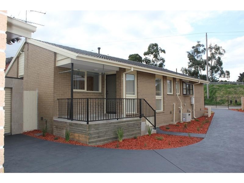 1/10 Heatherton Road, Endeavour Hills VIC 3802