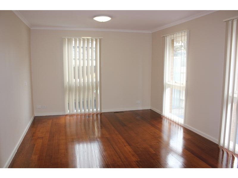 1/10 Heatherton Road, Endeavour Hills VIC 3802