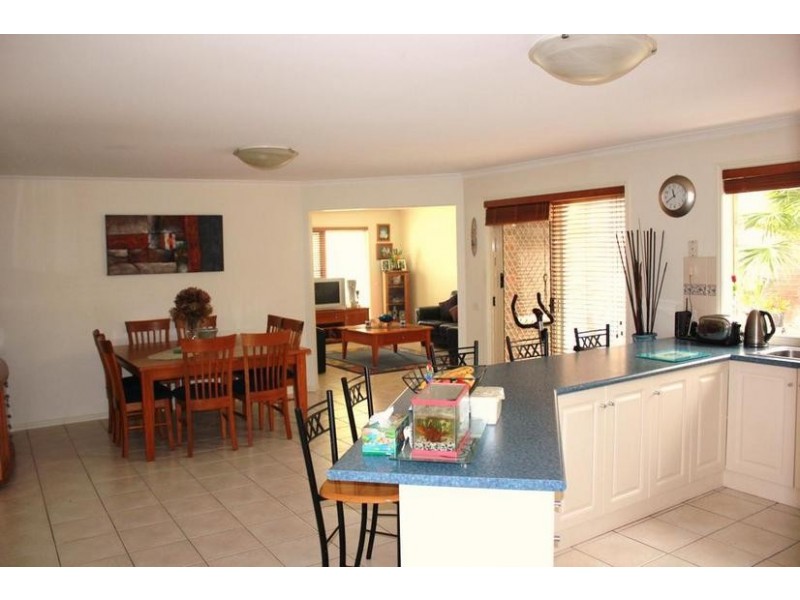 1 Milburn Court, Endeavour Hills VIC 3802