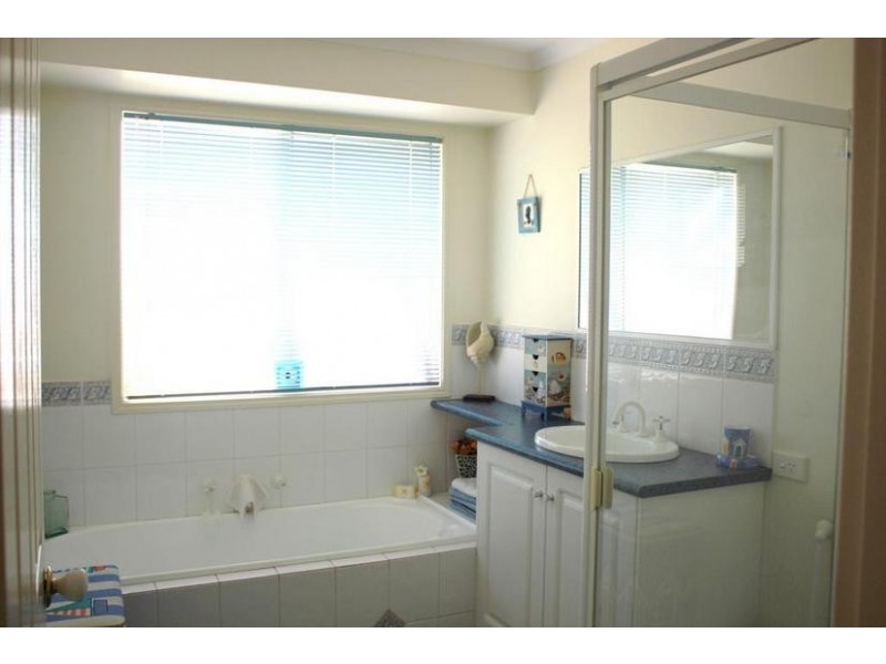 1 Milburn Court, Endeavour Hills VIC 3802