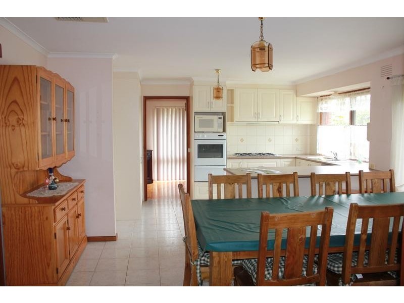 22 Grove End Road, Endeavour Hills VIC 3802
