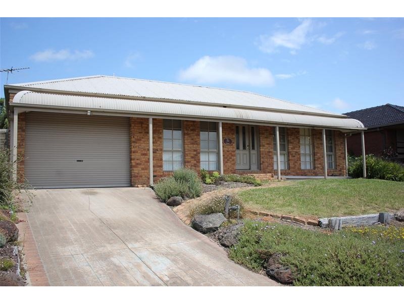 1 Portland Place, Endeavour Hills VIC 3802