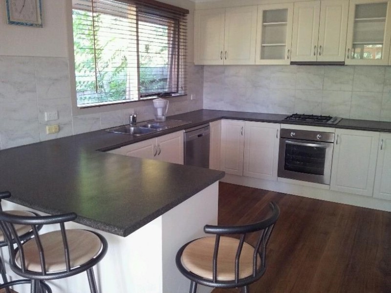 5 Eddington Place, Endeavour Hills VIC 3802