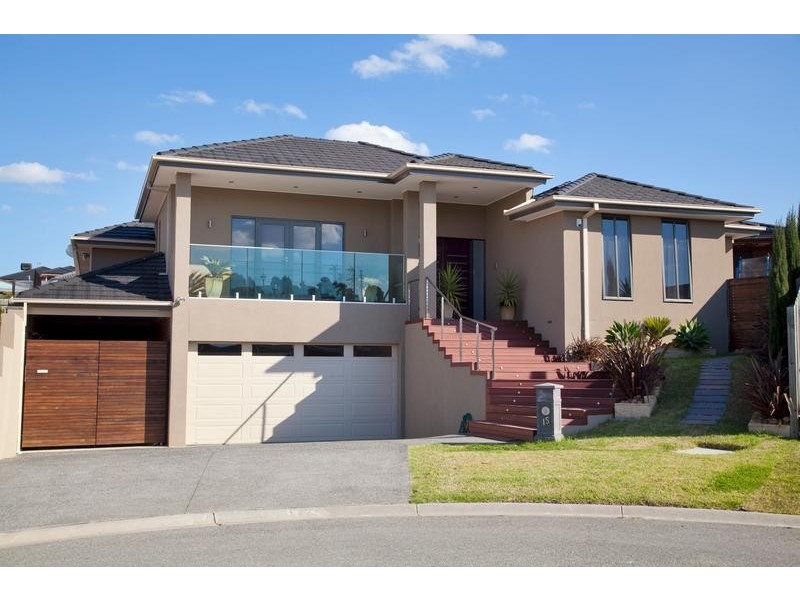 15 Orbison Court, Endeavour Hills VIC 3802