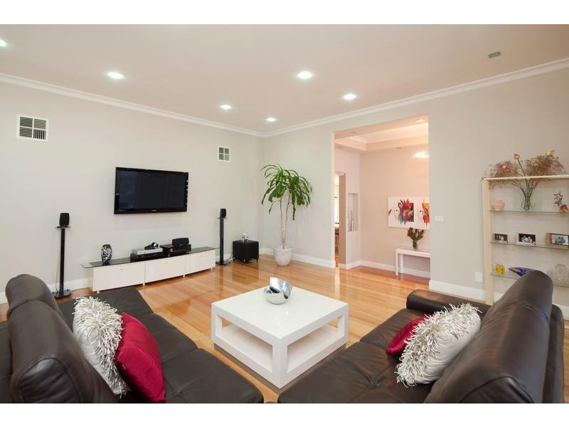 15 Orbison Court, Endeavour Hills VIC 3802