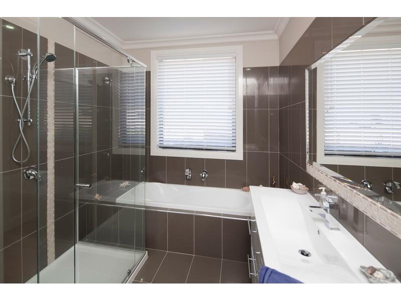 15 Orbison Court, Endeavour Hills VIC 3802