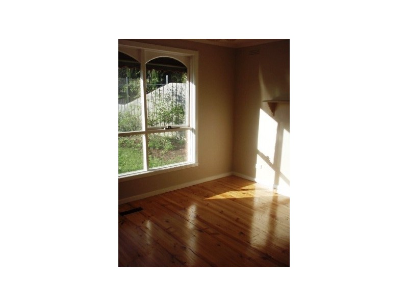 4 Jones Court, Endeavour Hills VIC 3802