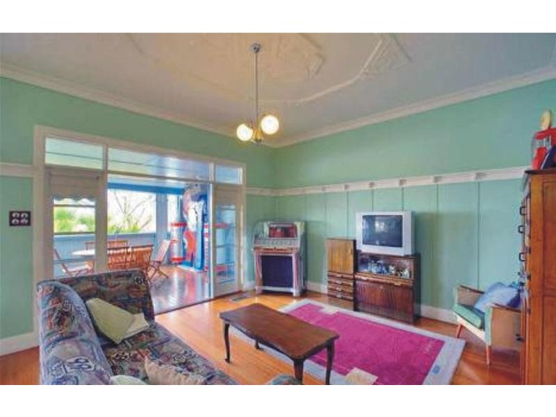 18 Birdwood Avenue, Dandenong VIC 3175