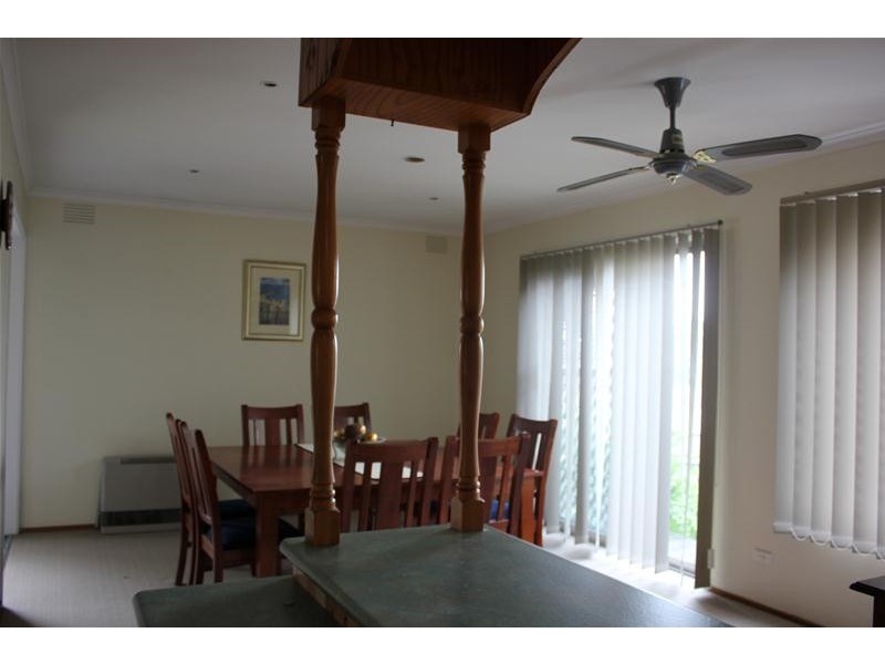 2 Griffith Street, Endeavour Hills VIC 3802