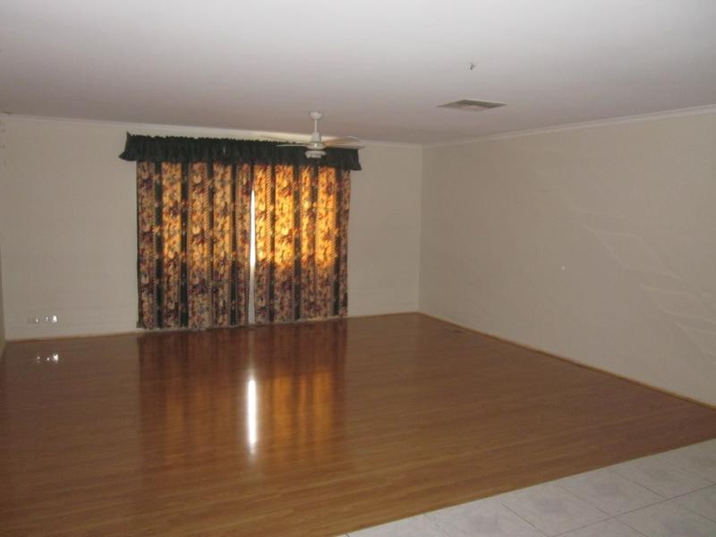 141 Glen Eagles, Endeavour Hills VIC 3802