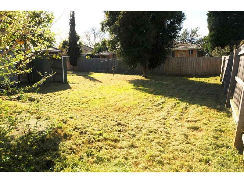 8 Birdwood Avenue, Dandenong VIC 3175