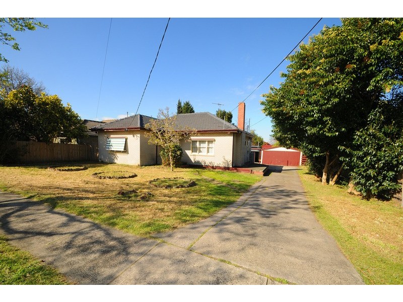 8 Birdwood Avenue, Dandenong VIC 3175