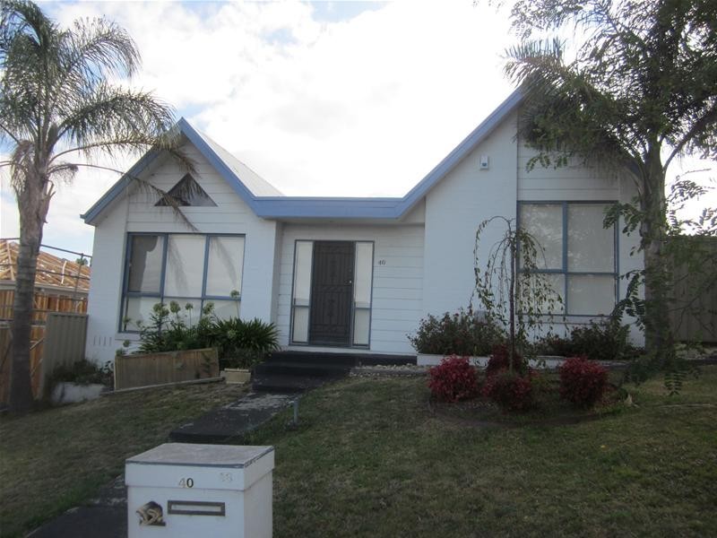 40 John Hunter Drive, Endeavour Hills VIC 3802