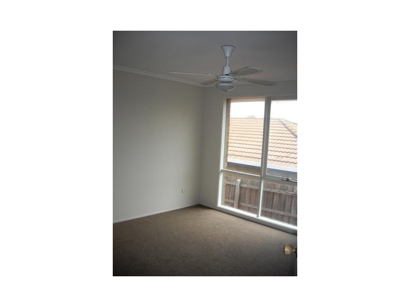 20 Delecombe Drive, Hampton Park VIC 3976