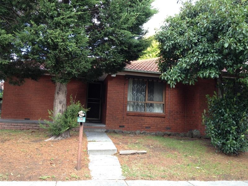 48 Essex Park Drive, Endeavour Hills VIC 3802