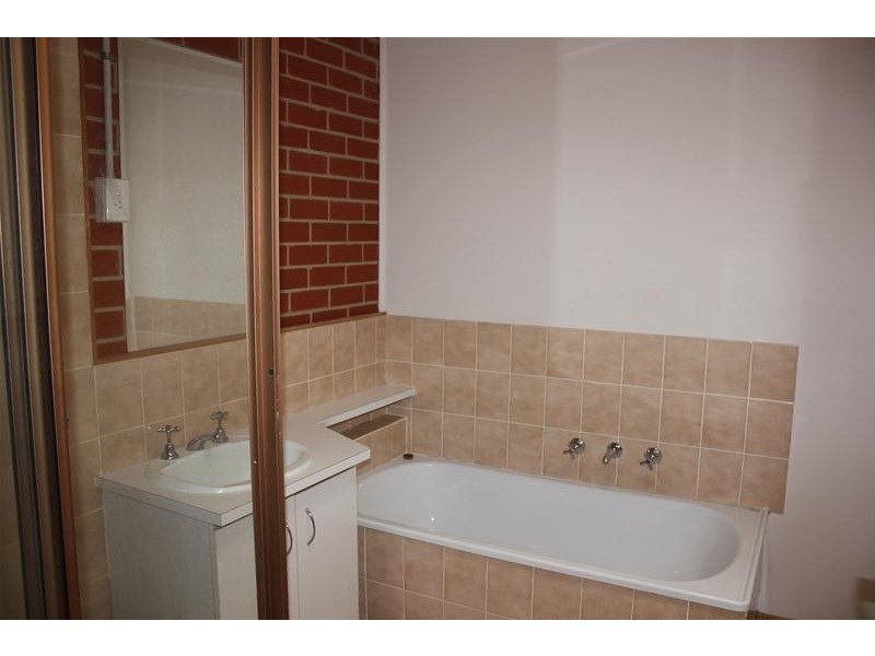 11/8-10 Belgrave Hallam Road, Hallam VIC 3803