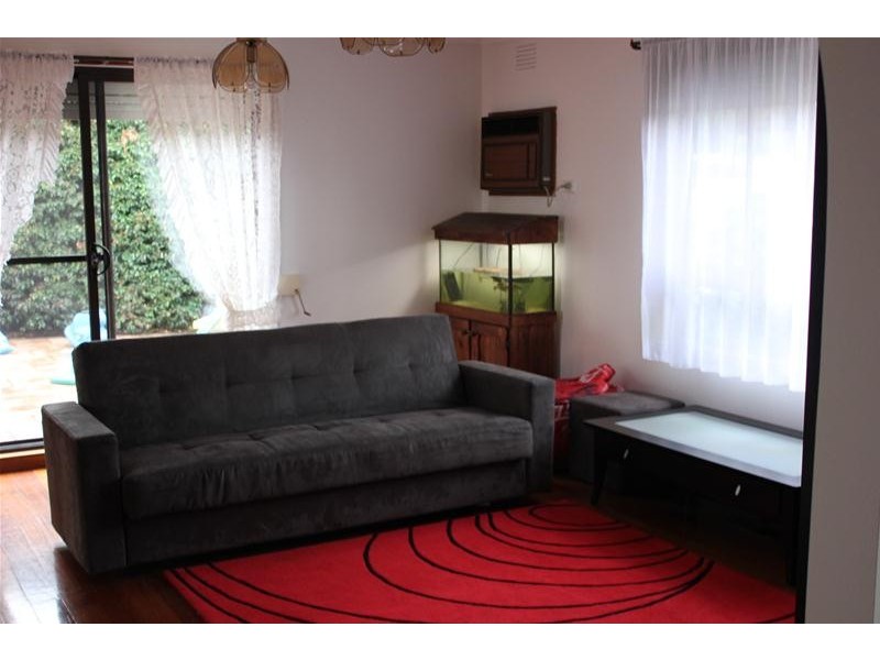 24 Mossgiel Park, Endeavour Hills VIC 3802