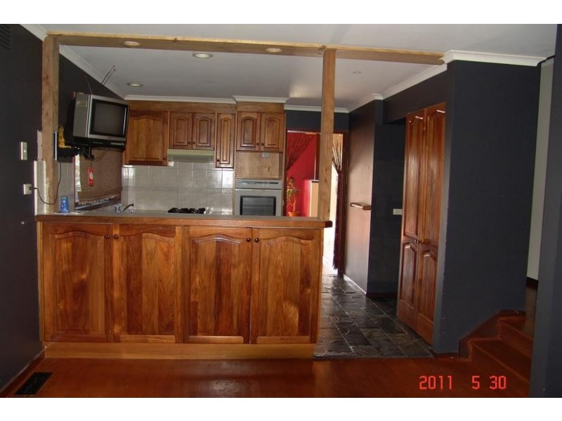 8 Munster Court, Endeavour Hills VIC 3802