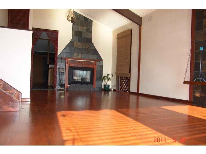 8 Munster Court, Endeavour Hills VIC 3802