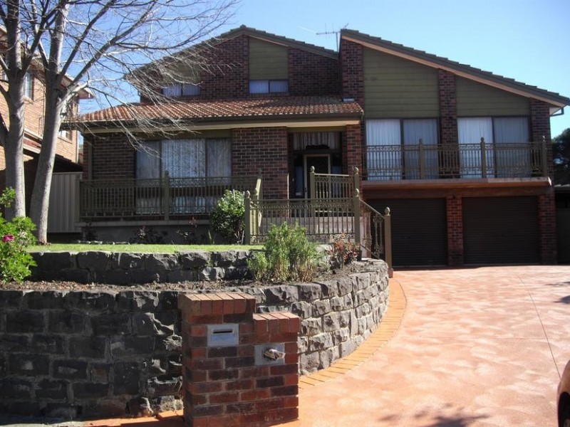 15 Granton Ave, Endeavour Hills VIC 3802