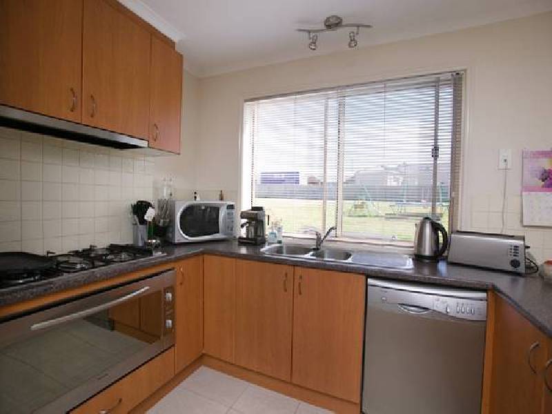 5 Radesin Rise, Narre Warren North VIC 3804