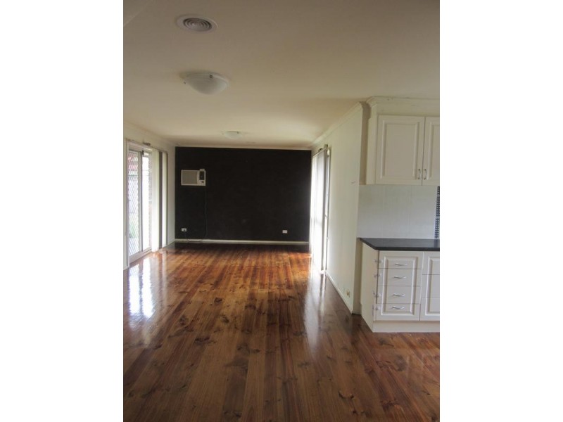 2 Inverness Street, Endeavour Hills VIC 3802