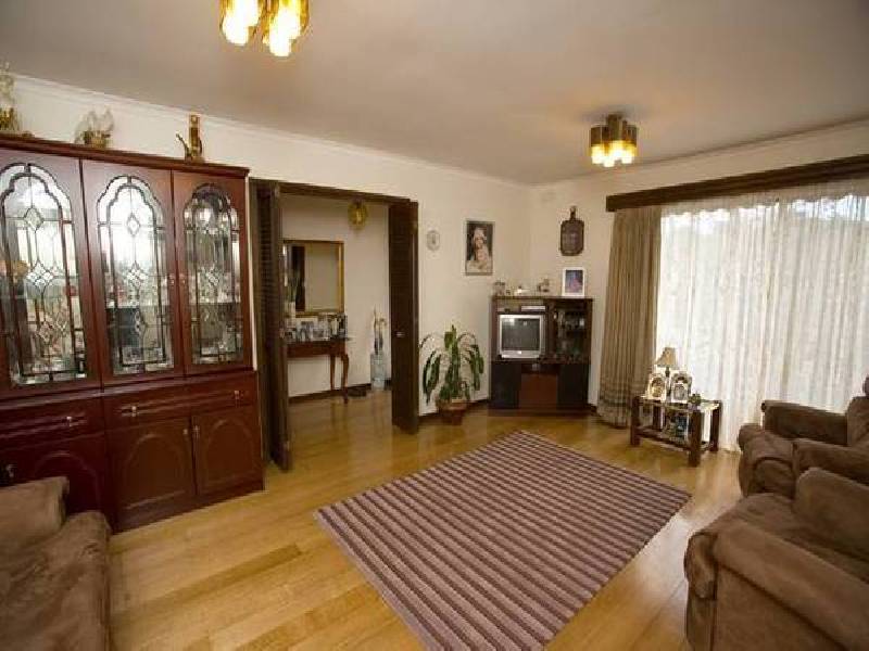 2 Regnans Avenue, Endeavour Hills VIC 3802